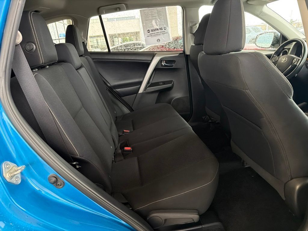 Used 2018 Toyota RAV4 XLE AWD/4WD image 22