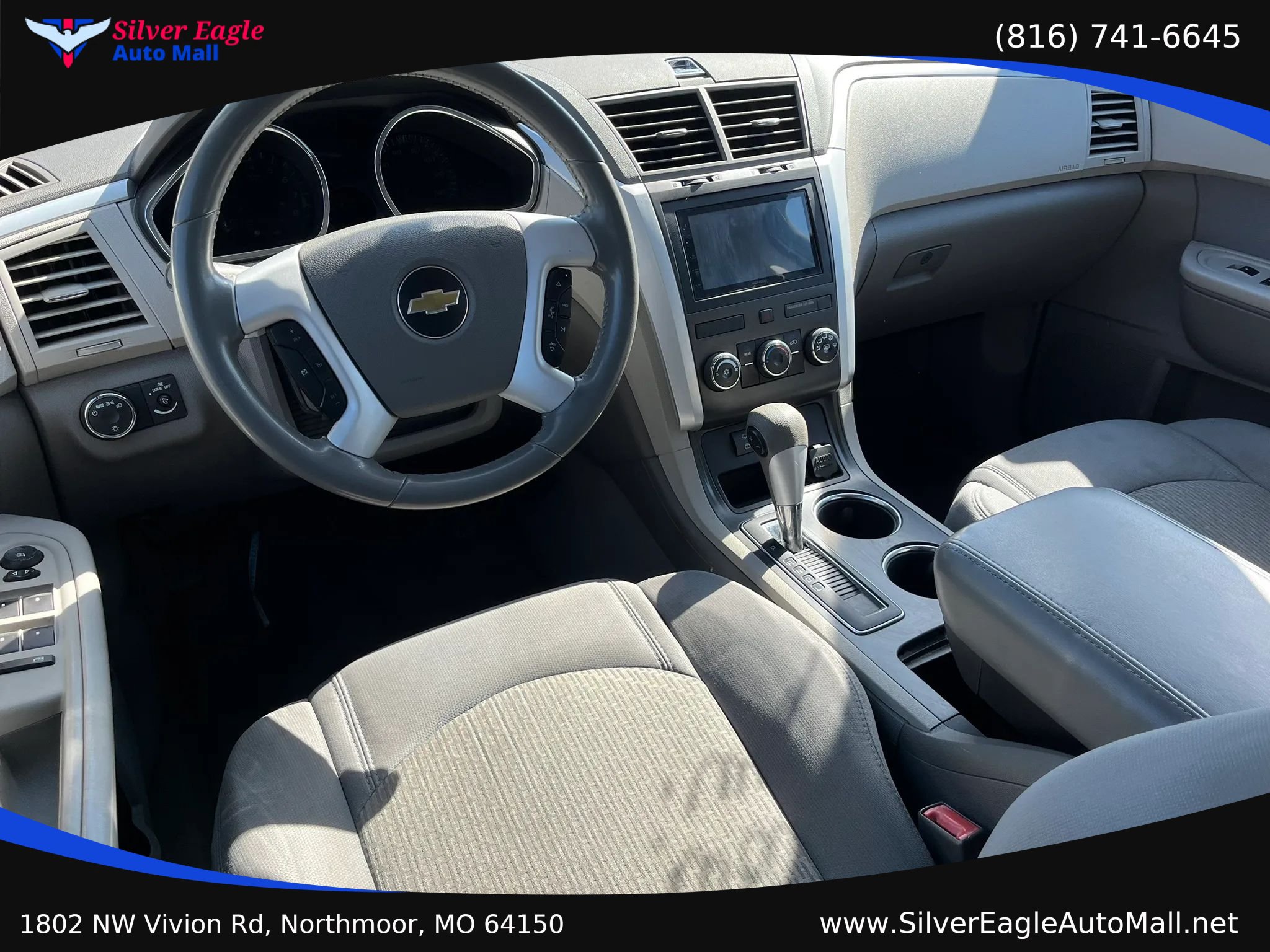 Used 2011 Chevrolet Traverse LS FWD image 5