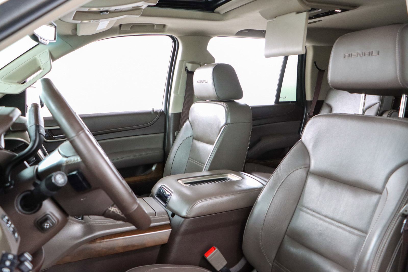 Used 2018 GMC Yukon Denali w/ Denali Ultimate Package image 29