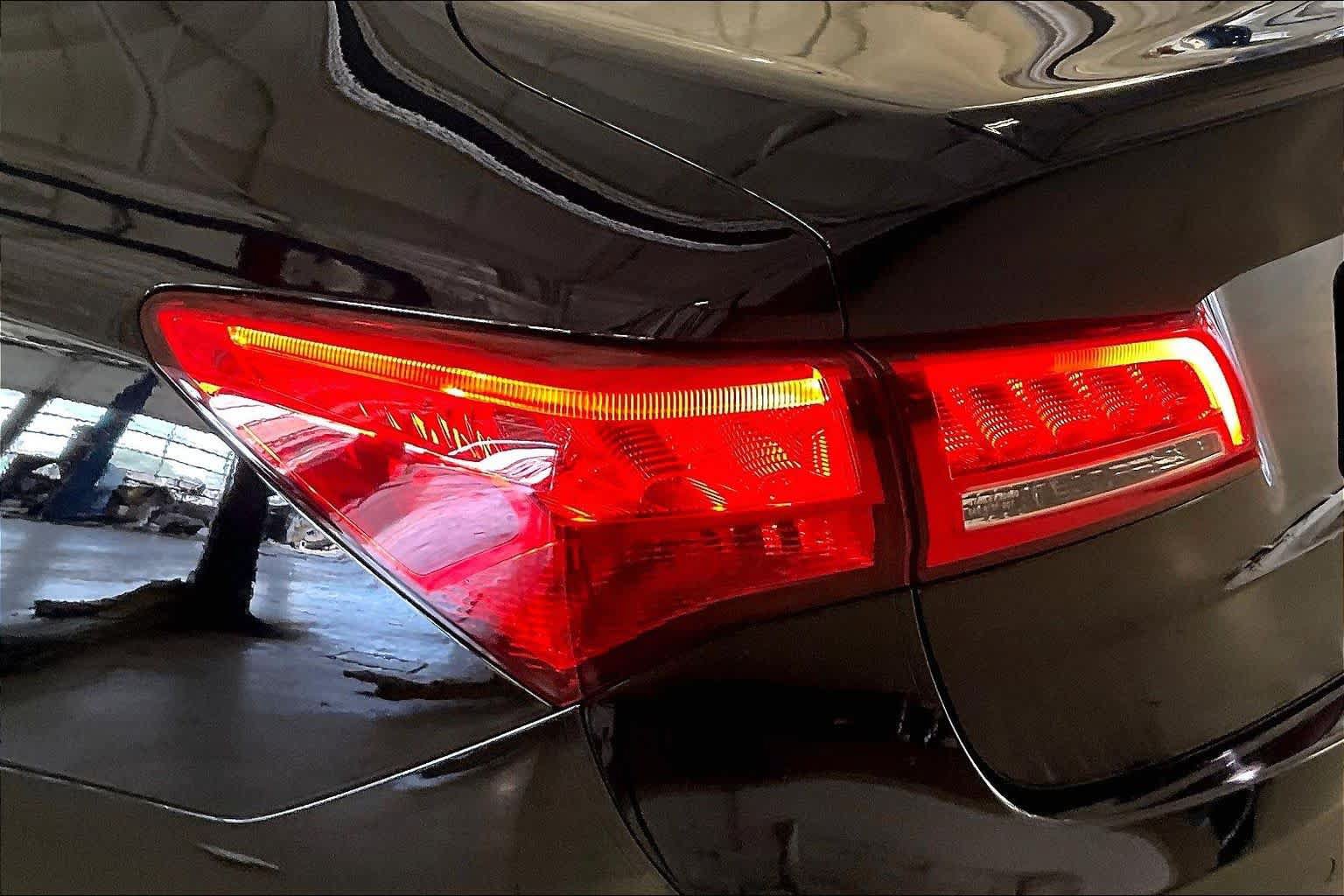 Used 2018 Acura TLX V6 w/ Advance Package FWD image 25