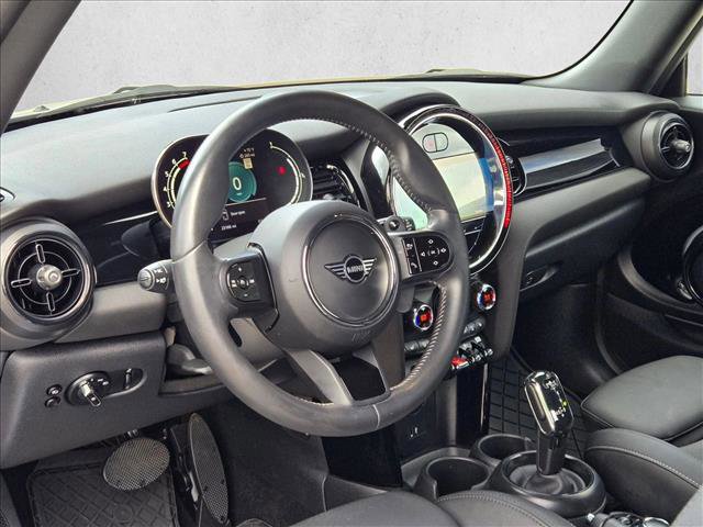 Certified 2024 MINI Cooper S image 9