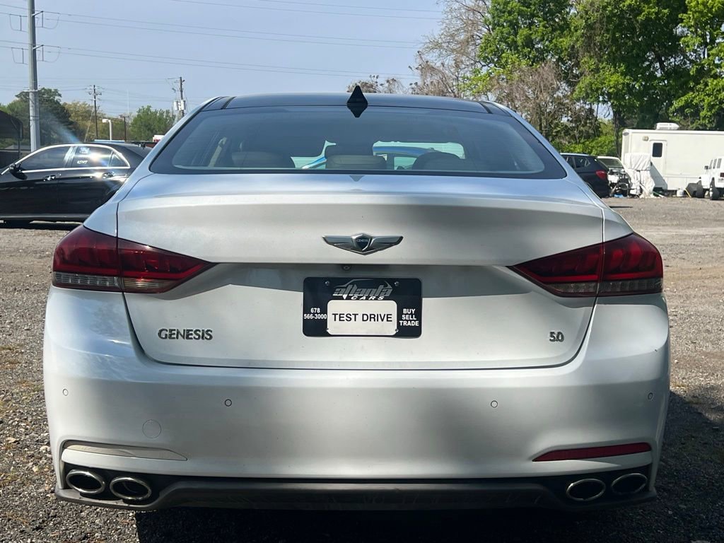 Used 2015 Hyundai Genesis 5.0 RWD image 4
