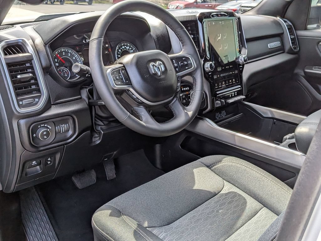 Used 2025 RAM 1500 Big Horn AWD/4WD image 9