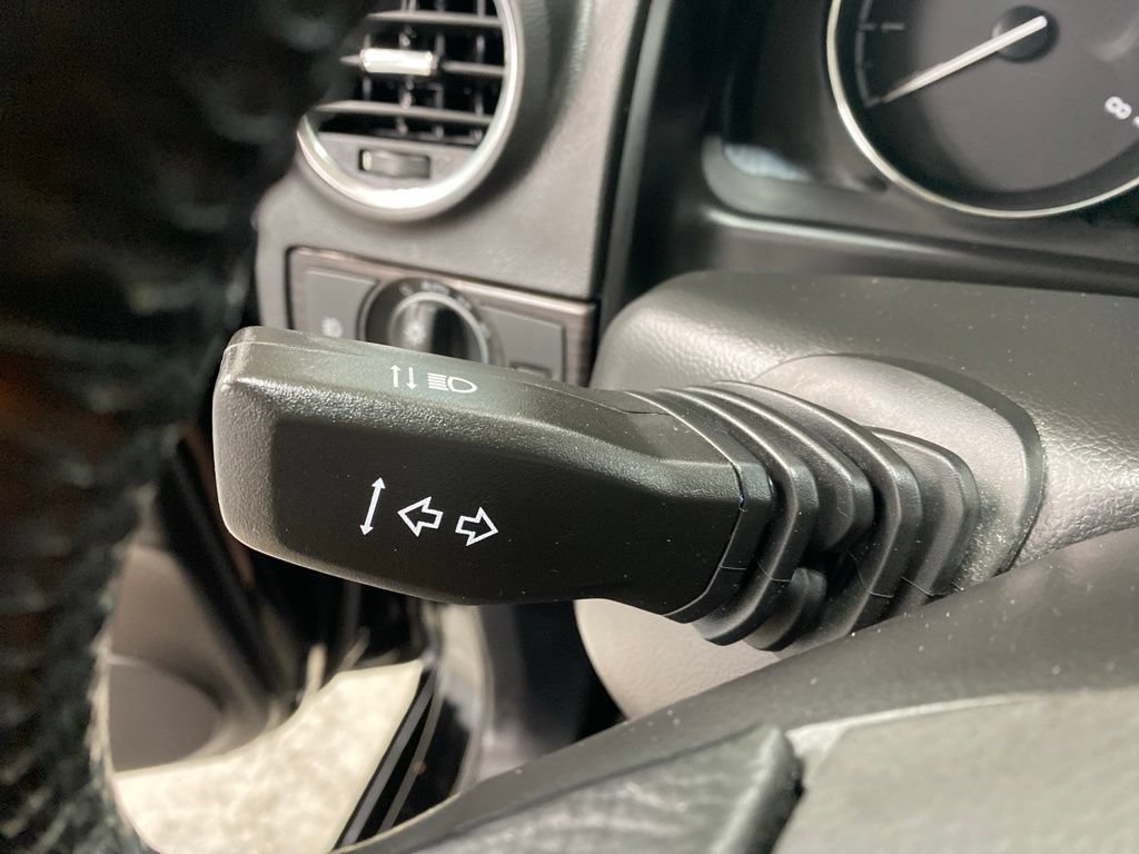 Used 2015 Chevrolet Captiva Sport LT FWD image 31