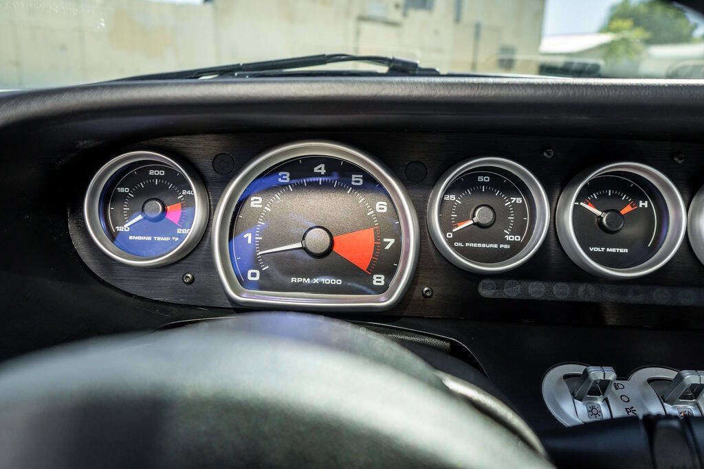 Used 2005 Ford GT image 89