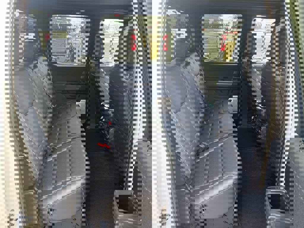 New 2026 Ford F150 Lariat w/ Equipment Group 502A High image 18