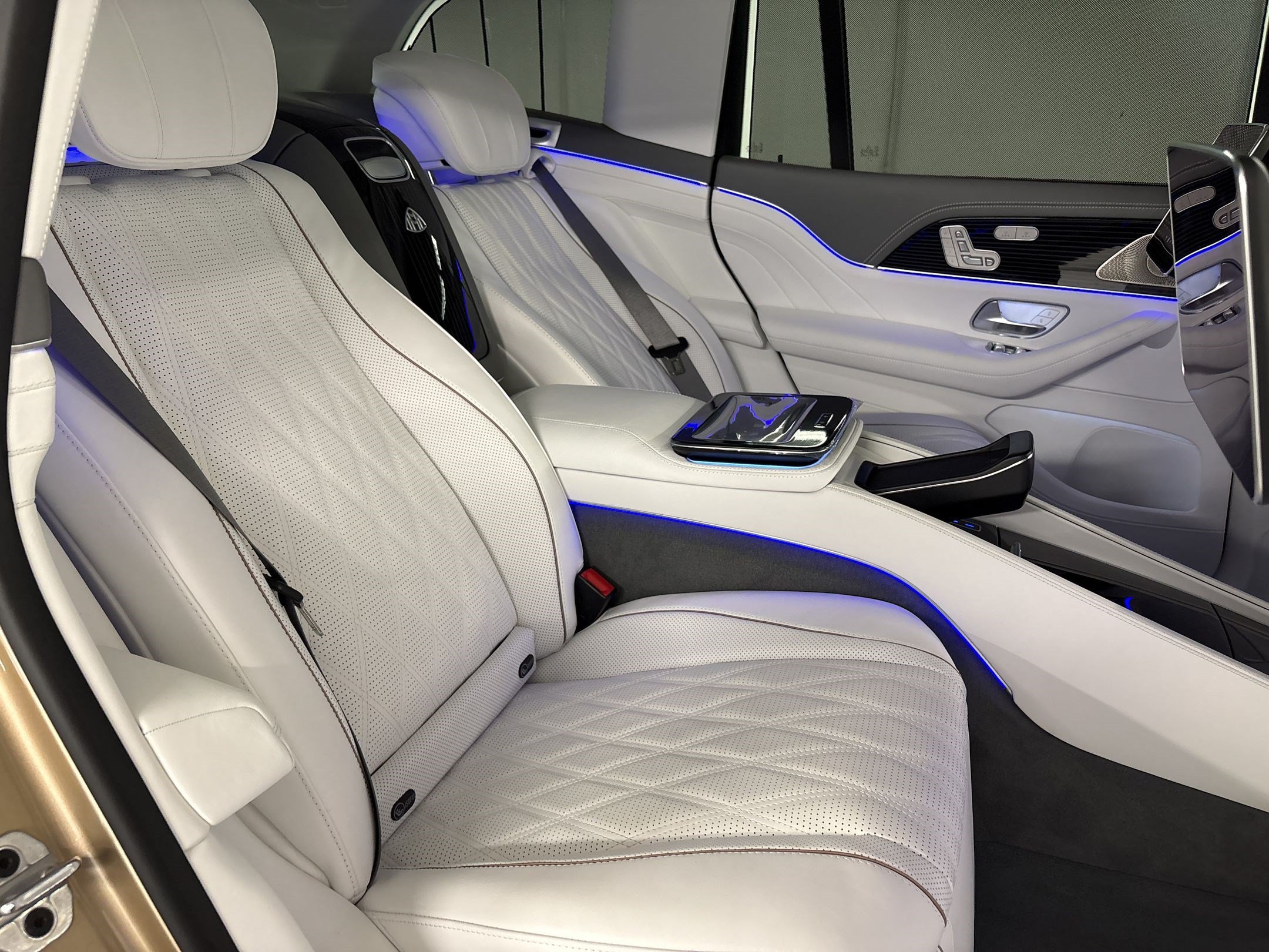 New 2026 Mercedes-Benz Maybach GLS 600 4MATIC image 30