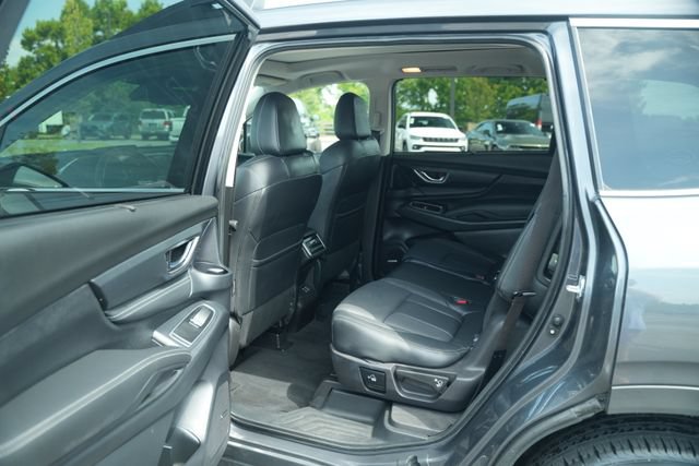Used 2023 Subaru Ascent Limited w/ Technology Package AWD/4WD image 16