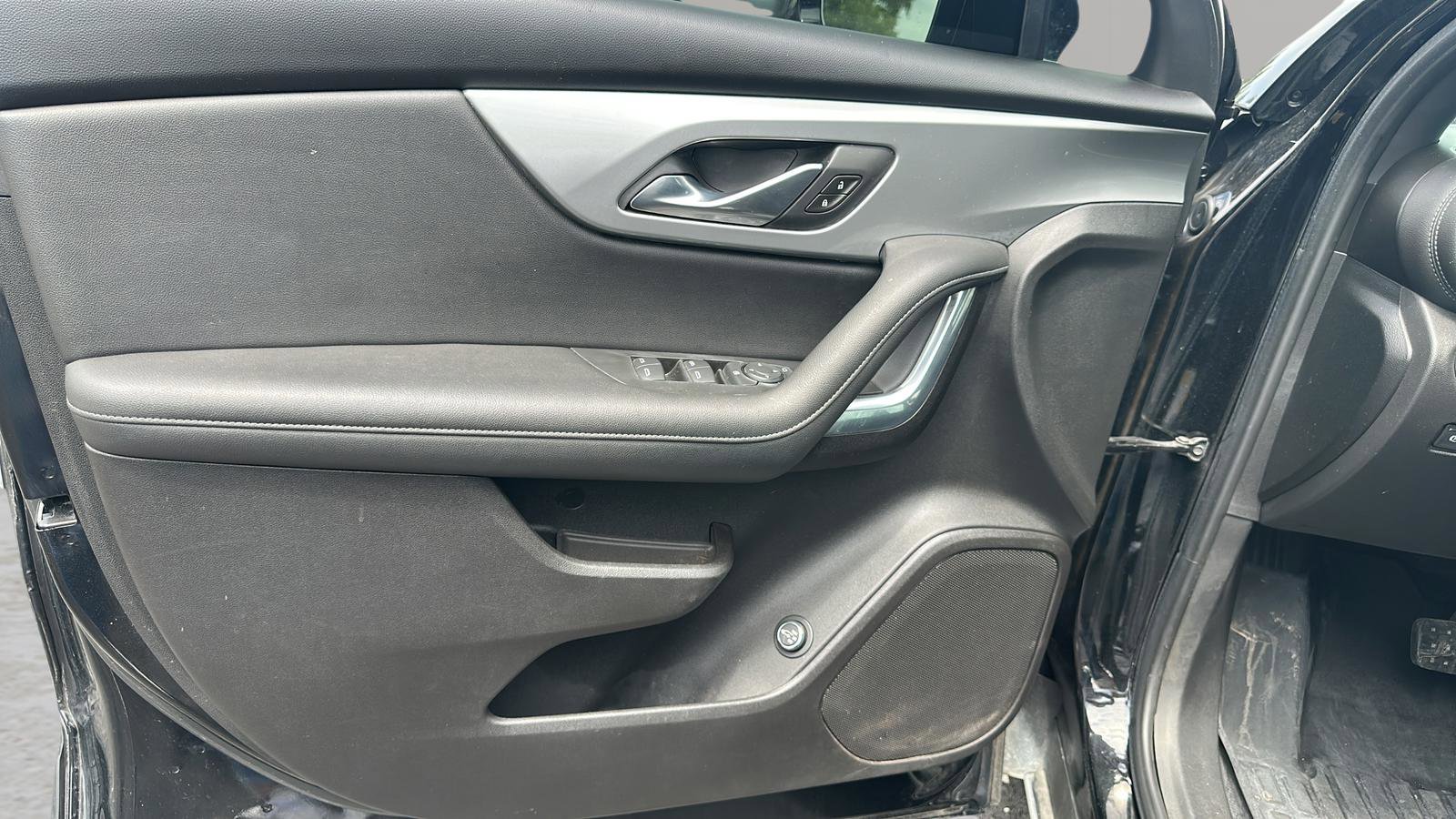 Used 2020 Chevrolet Blazer LT image 17