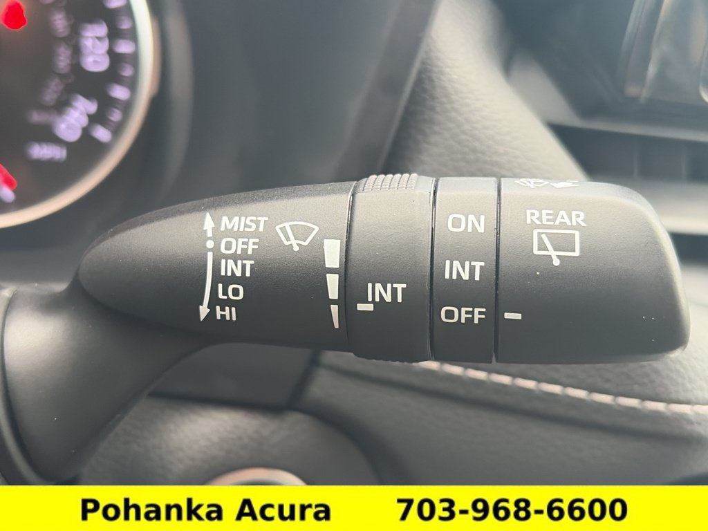 Used 2021 Toyota RAV4 XLE AWD/4WD image 11