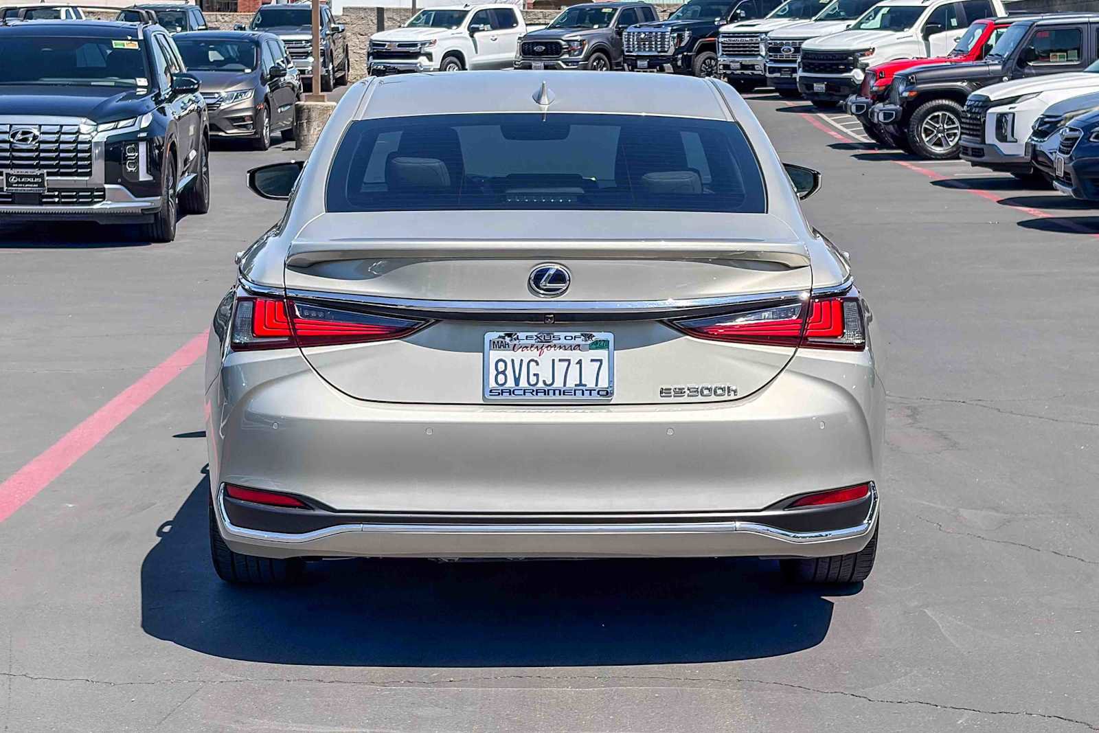 Used 2021 Lexus ES 300h w/ Premium Package FWD image 3