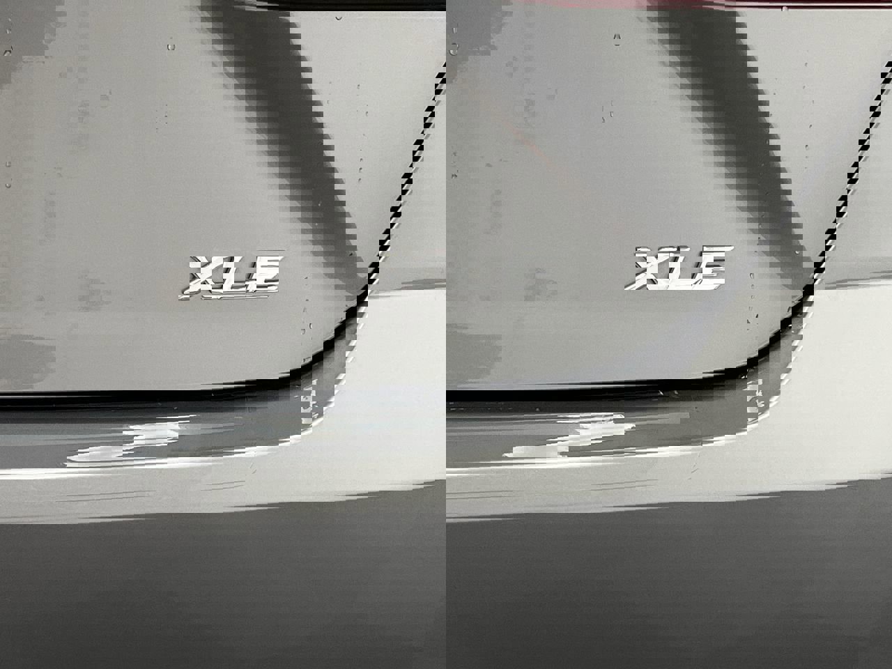 Used 2025 Toyota Camry XLE image 32