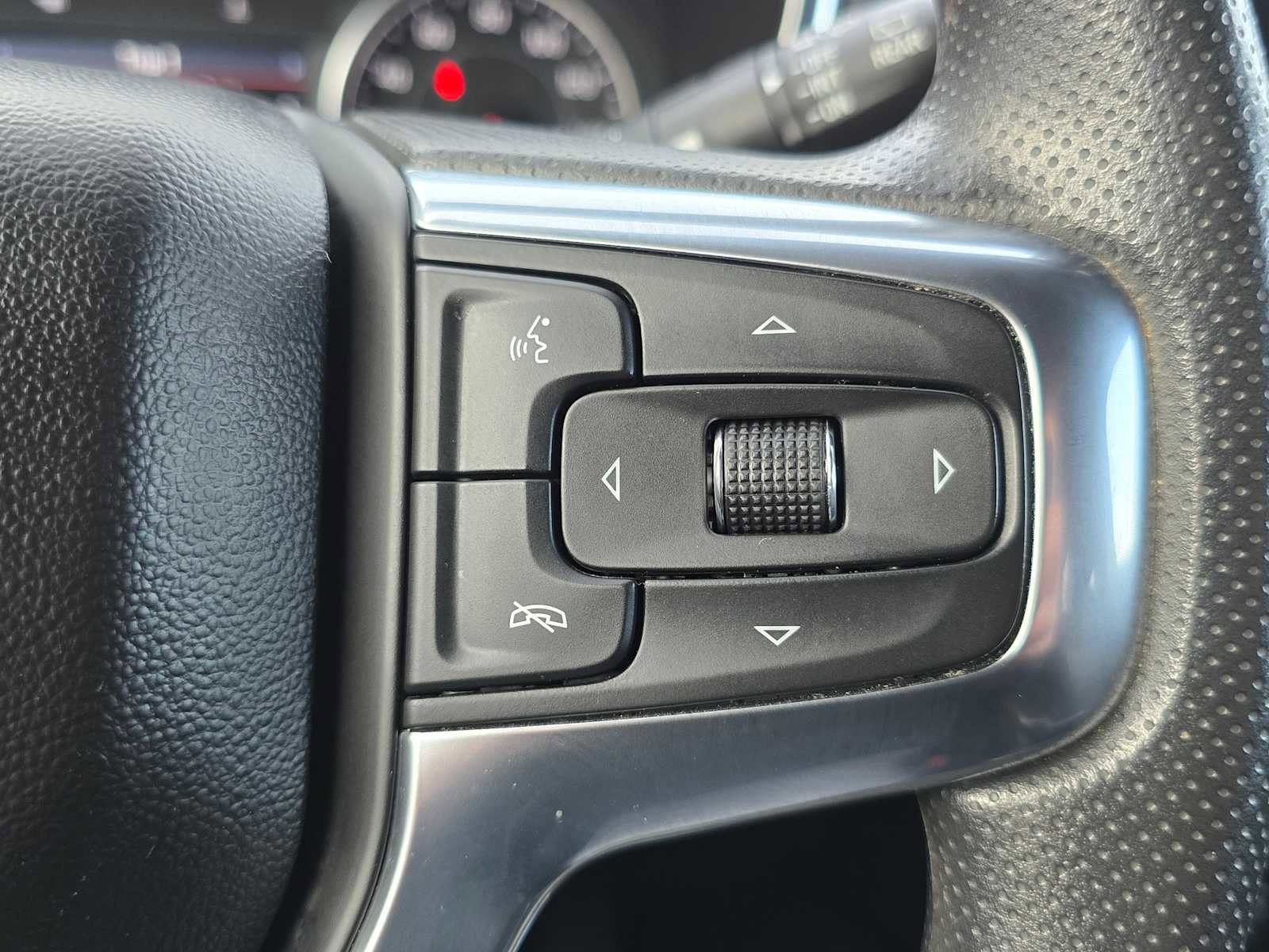 Used 2023 Chevrolet Blazer LT w/ Driver Confidence Package image 34