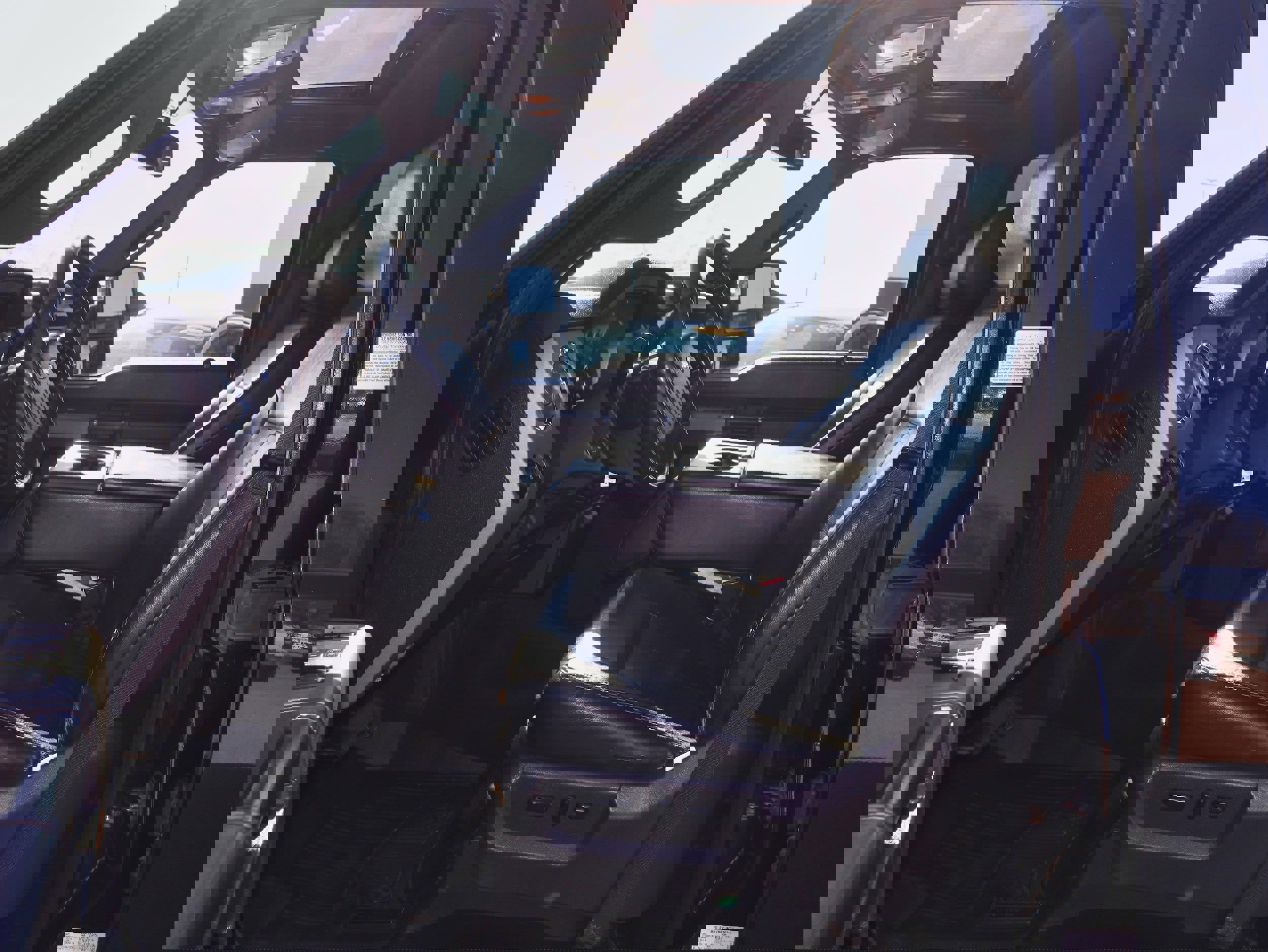 Used 2014 Ford F350 Lariat w/ Lariat Ultimate Package image 13