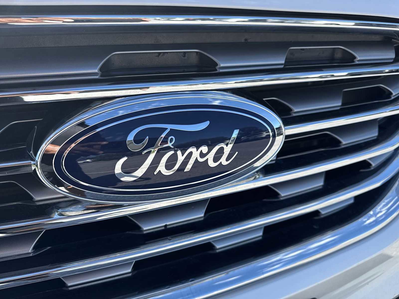 Used 2019 Ford Edge SEL w/ Equipment Group 201A FWD image 11