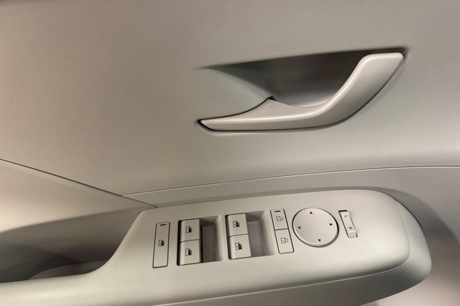 New 2026 Hyundai Kona SEL Sport FWD image 11