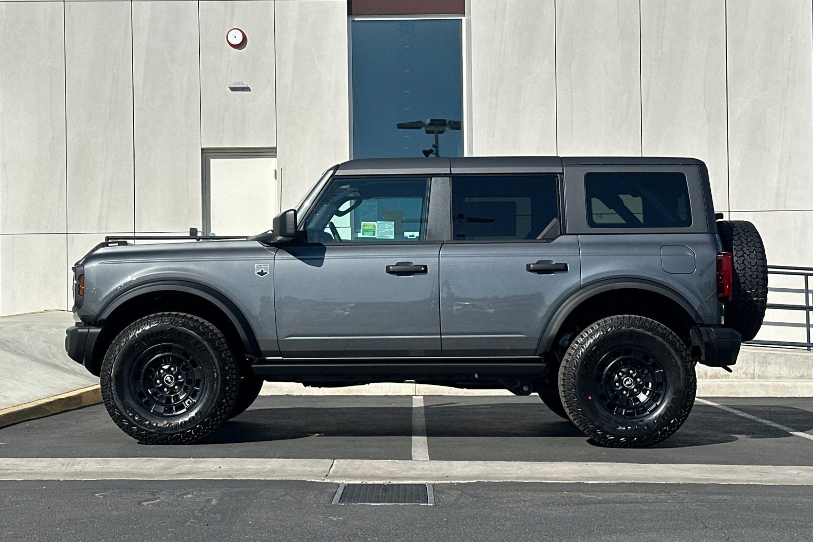 New 2026 Ford Bronco Big Bend w/ Black Diamond Package image 6