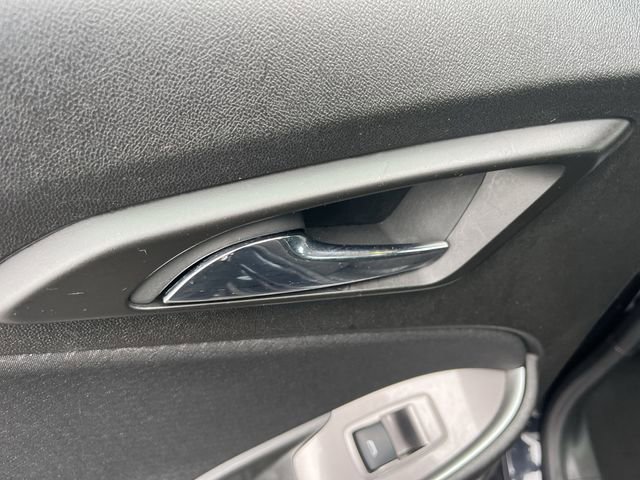 Used 2023 Chevrolet Malibu LT image 32