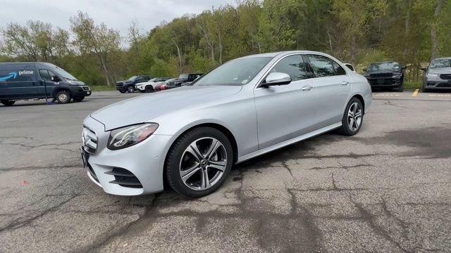 Used 2019 Mercedes-Benz E 300 4MATIC image 4
