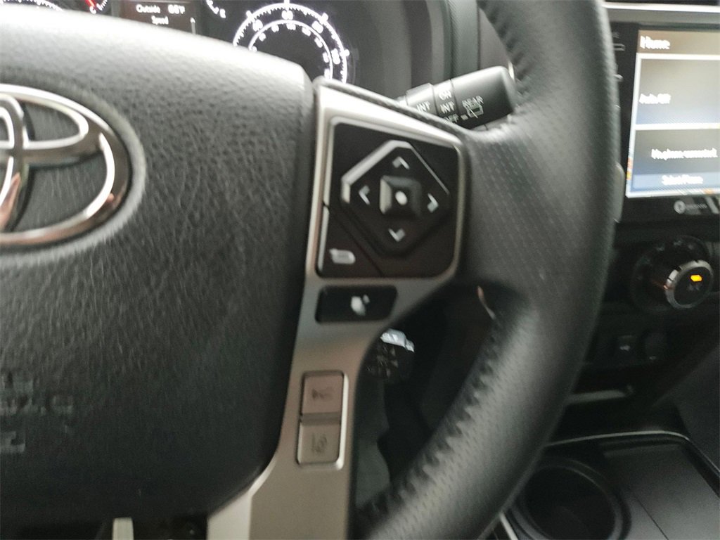 Used 2022 Toyota 4Runner SR5 Premium image 24