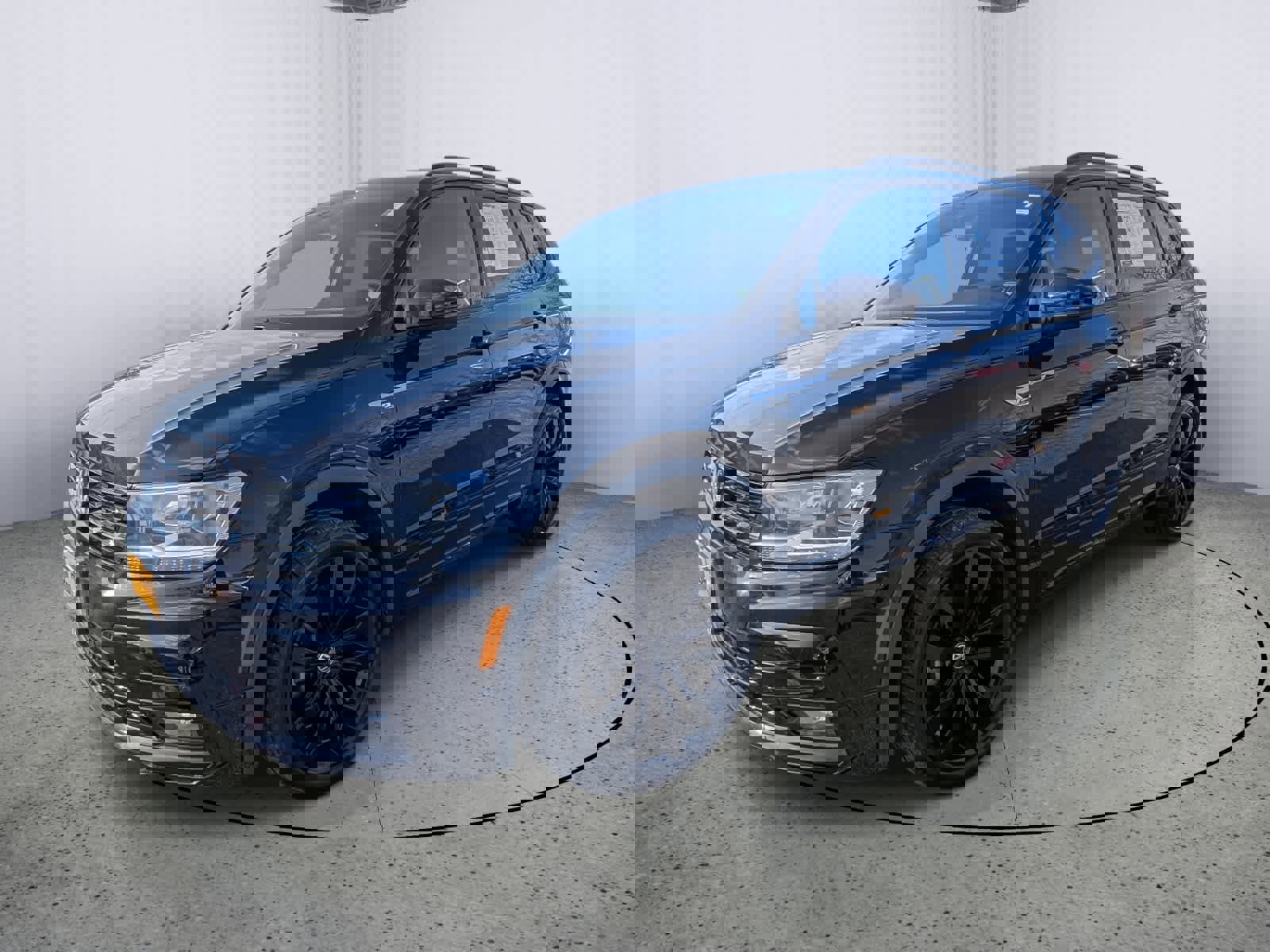 Used 2021 Volkswagen Tiguan SE R-Line image 6