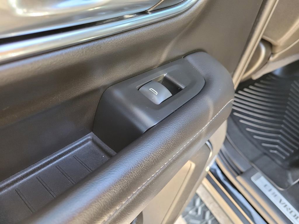 Used 2021 Chevrolet Tahoe Z71 w/ Rear Media and Nav Package image 18