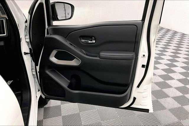 New 2025 Nissan Frontier SV image 35