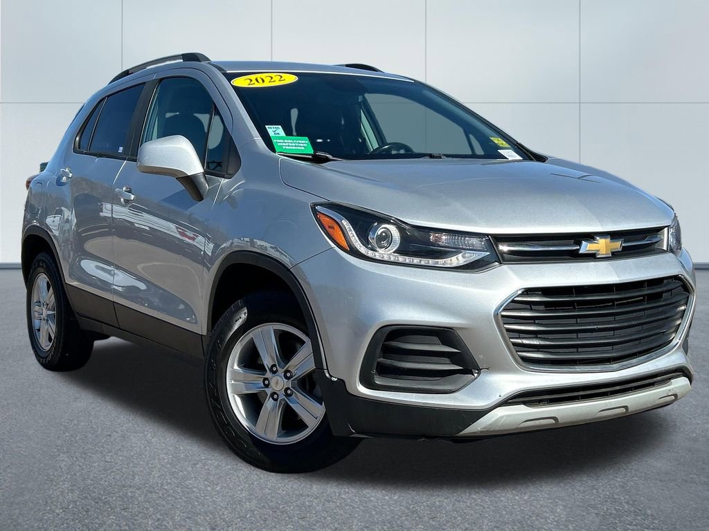 Used 2022 Chevrolet Trax LT w/ Driver Confidence Package AWD/4WD image 33