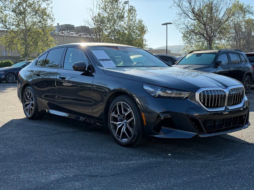 Used 2025 BMW i5 xDrive40 w/ M Sport Package image 6