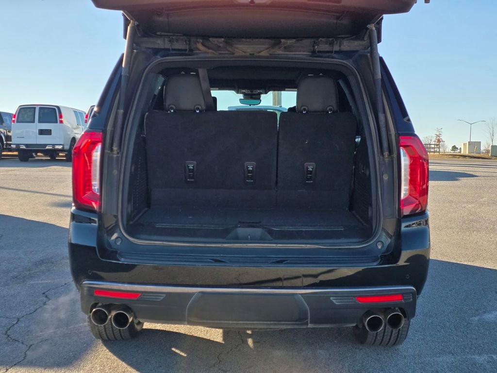 Used 2023 GMC Yukon Denali Ultimate image 7