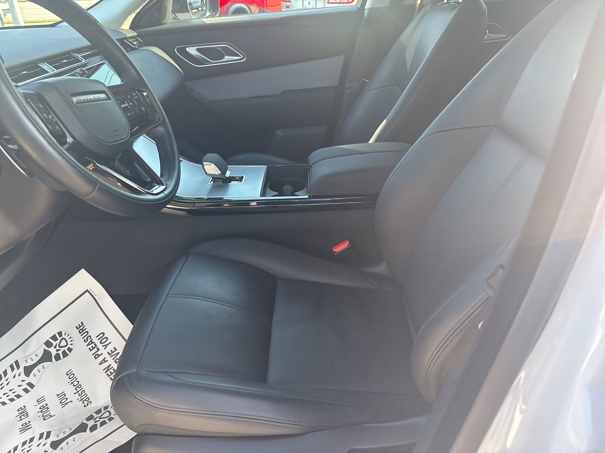 Used 2024 Land Rover Range Rover Velar S image 24