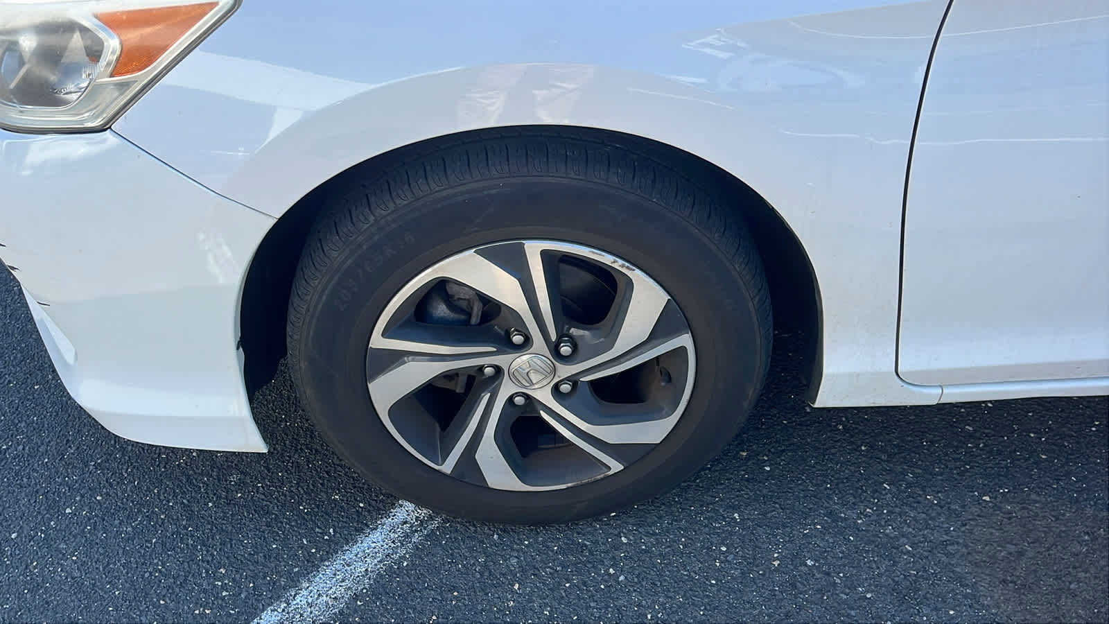 Used 2016 Honda Accord LX image 8