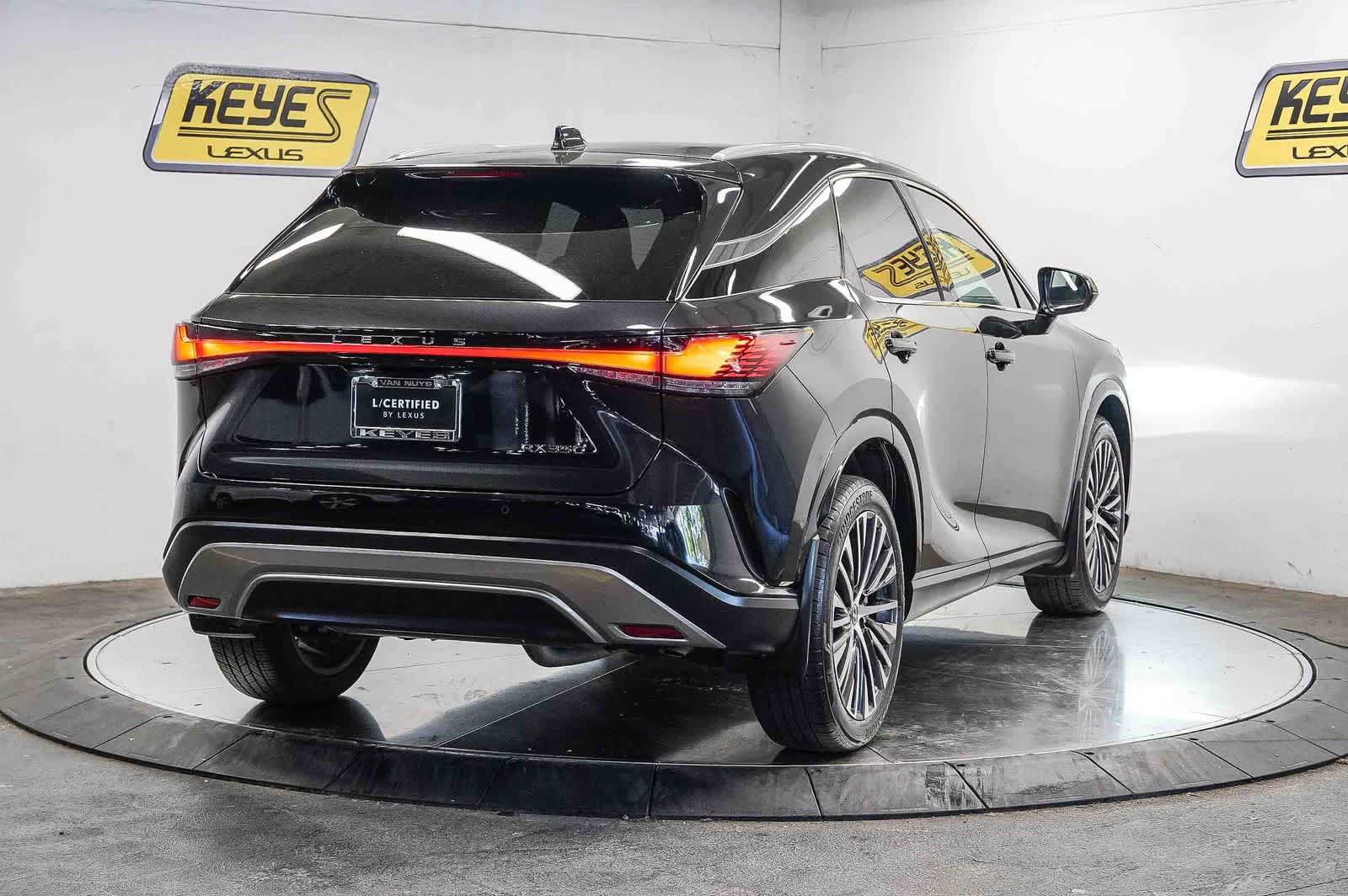 Used 2024 Lexus RX 350 Premium Plus w/ Convenience Package FWD image 4