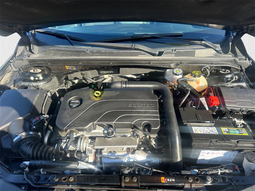 Used 2024 Chevrolet Malibu LT image 14