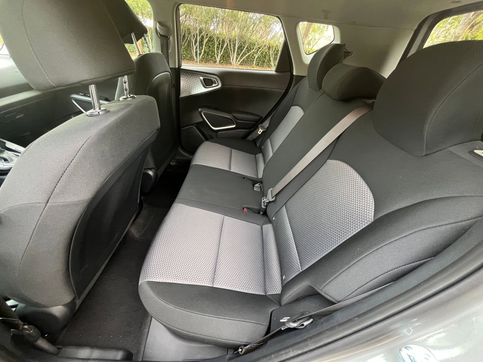 Used 2025 Kia Soul LX w/ LX Technology Package image 23