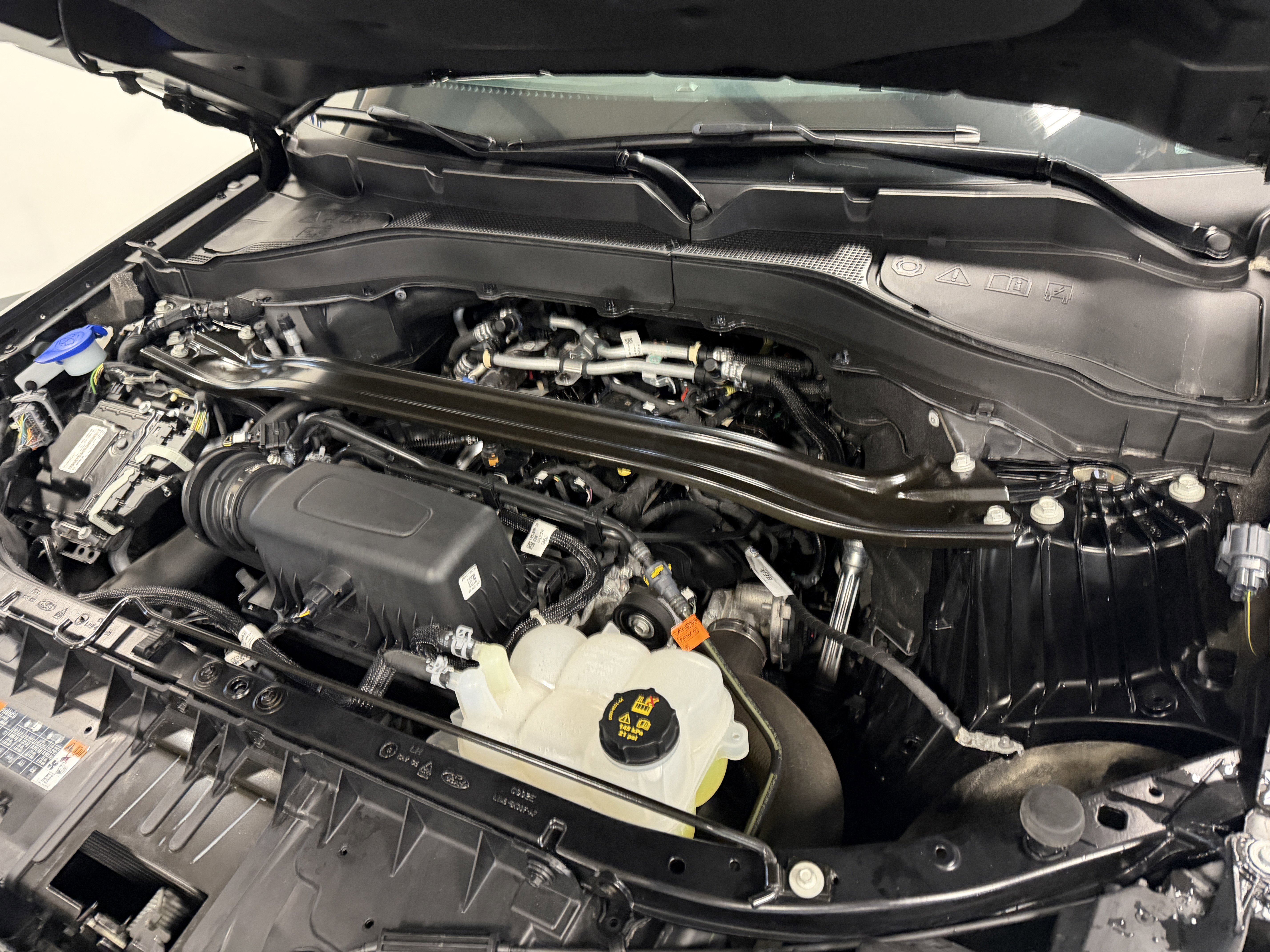 Used 2024 Ford Explorer ST-Line w/ Class IV Trailer Tow Package image 31