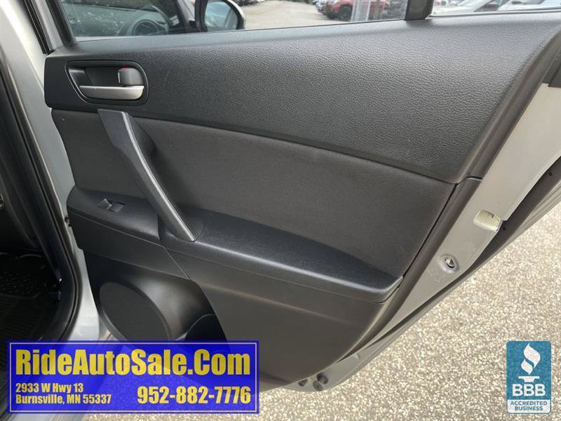 Used 2012 MAZDA MAZDA3 i Touring FWD image 15