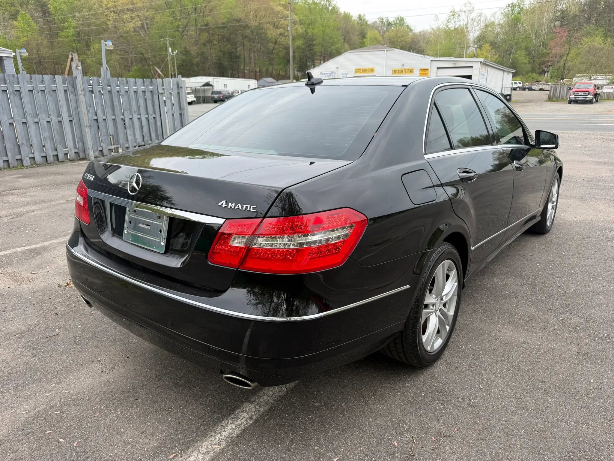 Used 2011 Mercedes-Benz E 350 4MATIC Sedan image 8