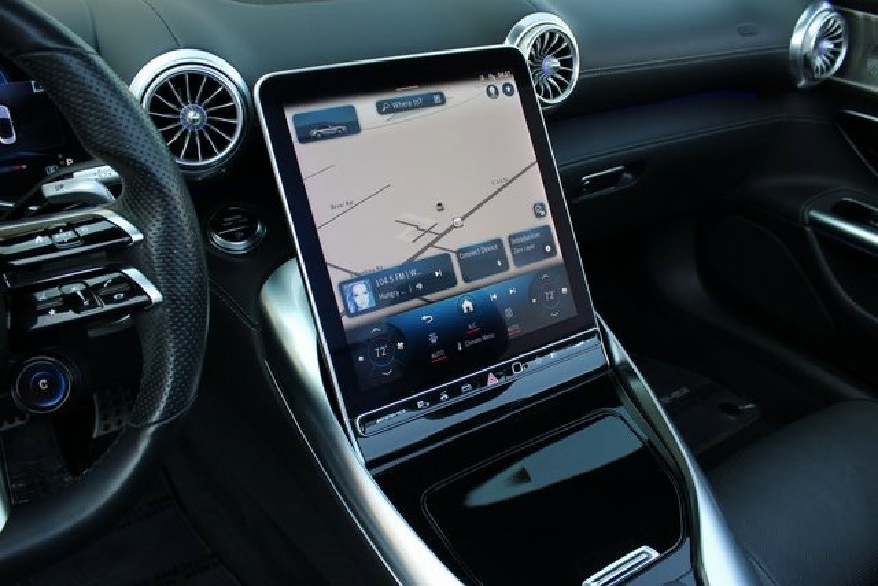 Used 2022 Mercedes-Benz SL 55 AMG 4MATIC image 17