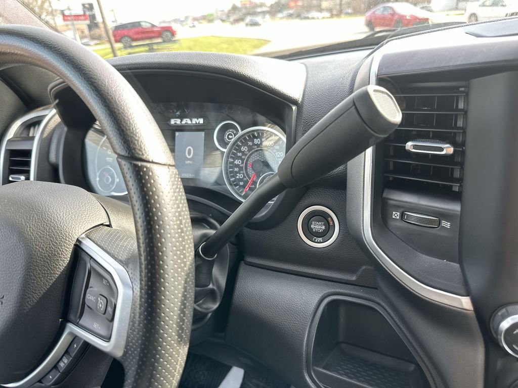 Used 2024 RAM 5500 SLT w/ Quick Order Package 2YG SLT AWD/4WD image 18