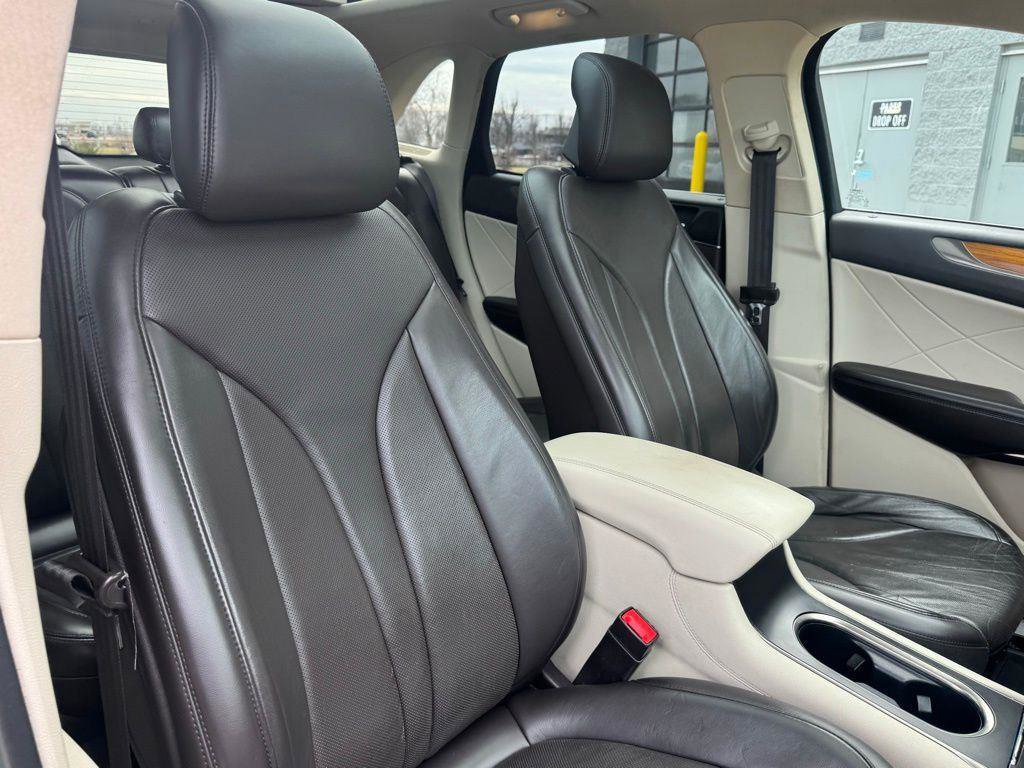 Used 2016 Lincoln MKC Reserve w/ Lincoln MKC Climate Package image 46