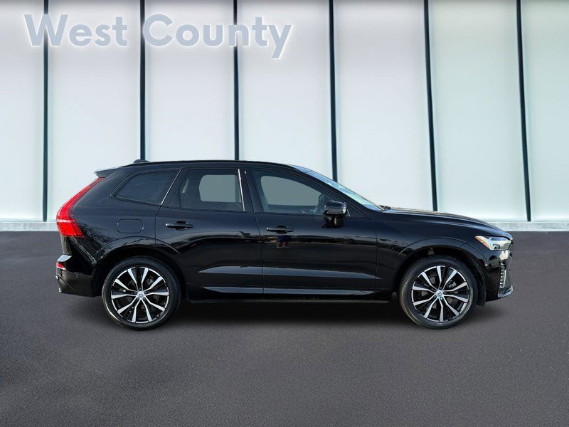 Used 2024 Volvo XC60 B5 Plus w/ Protection Package Premier image 2
