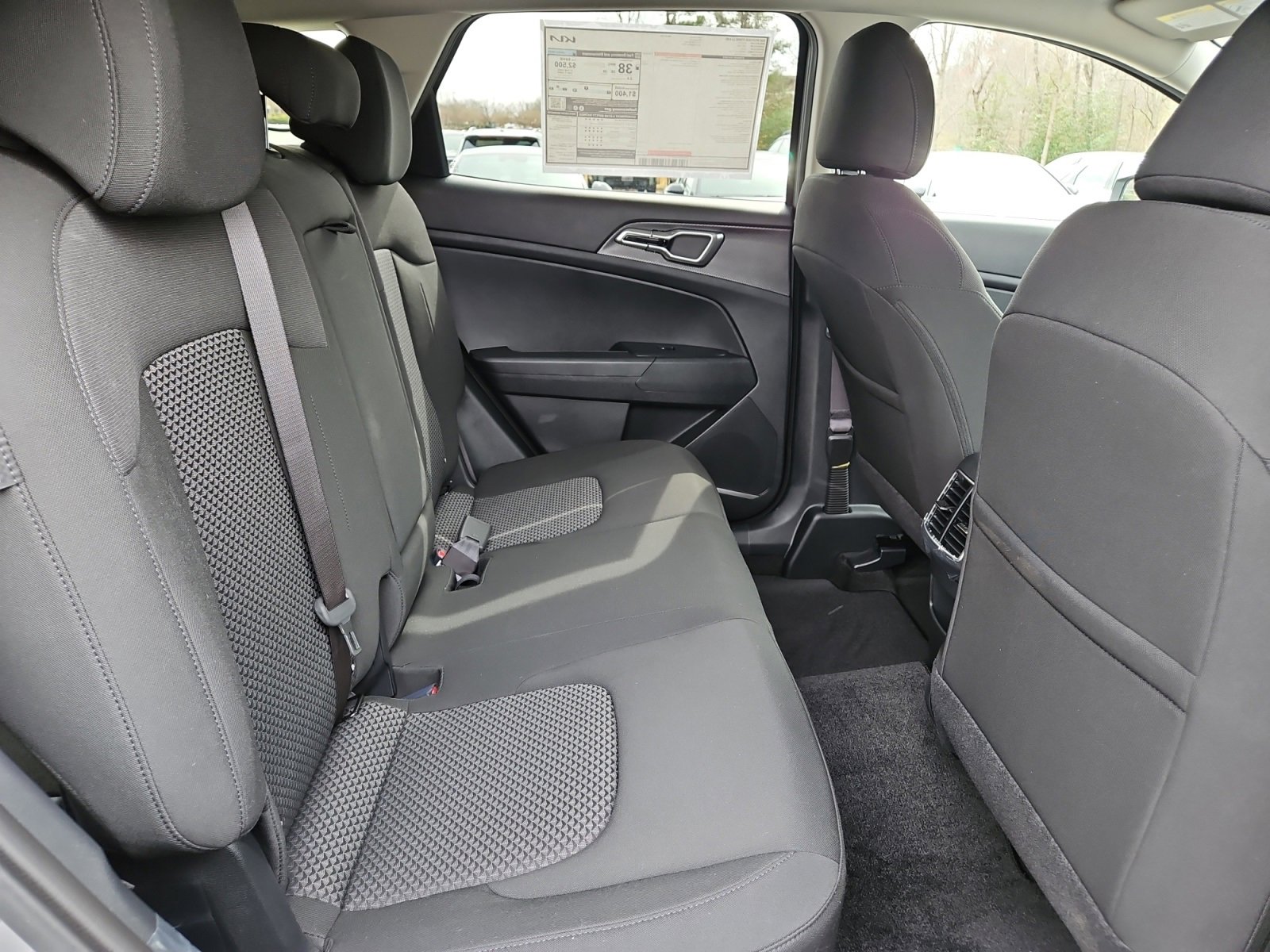 Used 2025 Kia Sportage LX image 17