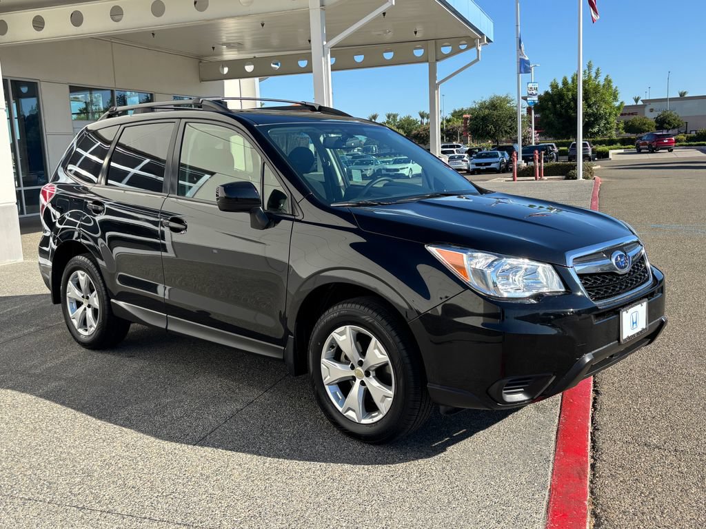 Used 2016 Subaru Forester 2.5i Premium w/ All-Weather Package AWD/4WD image 3