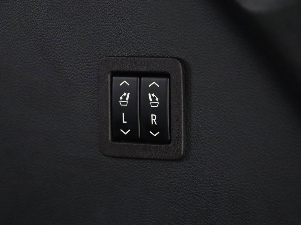 Used 2020 Buick Enclave Avenir image 42