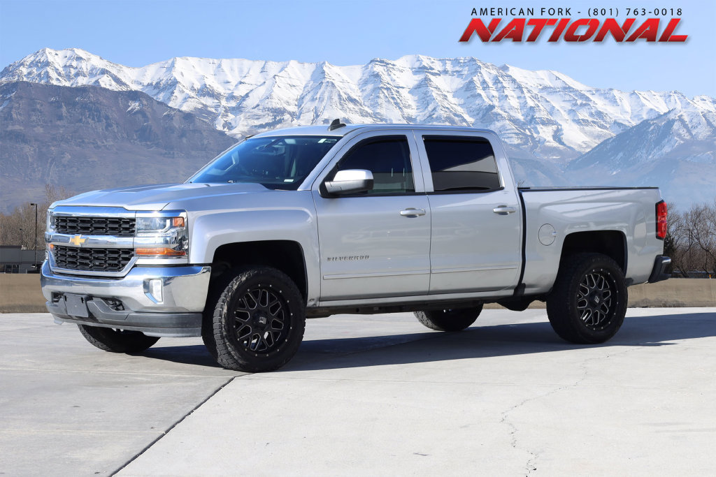 Used 2017 Chevrolet Silverado 1500 LT w/ All Star Edition AWD/4WD image 1