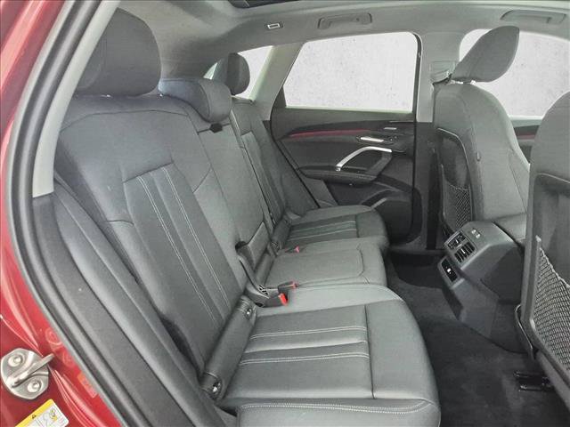 Used 2025 Audi Q5 Premium Plus w/ Premium Plus AWD/4WD image 24