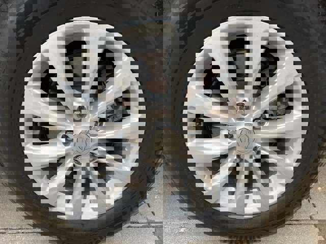 Certified 2017 Chrysler Pacifica Touring-L image 10