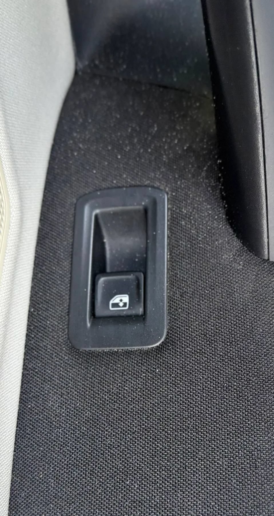 Used 2020 Volkswagen Tiguan S FWD image 26
