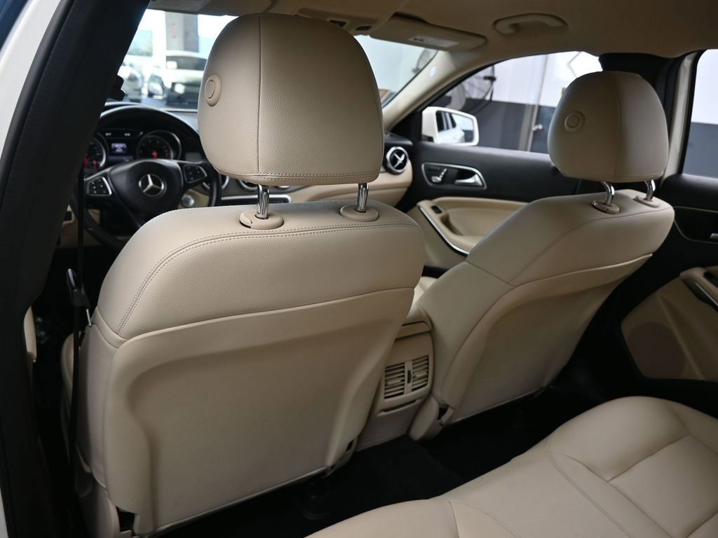 Used 2018 Mercedes-Benz GLA 250 image 33